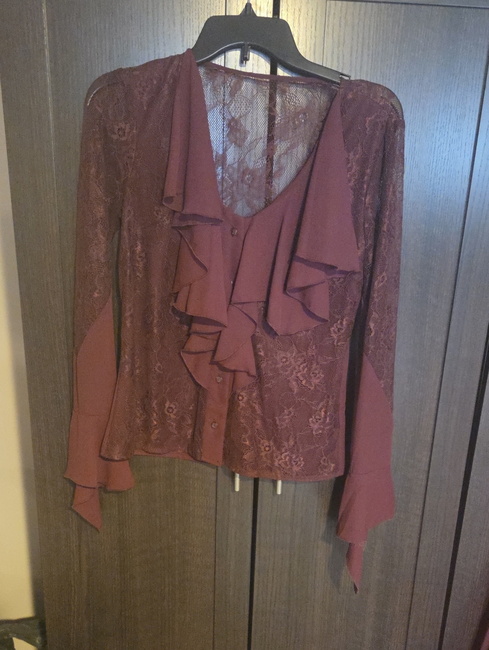 VENUS Burgundy Lace Ruffle Blouse